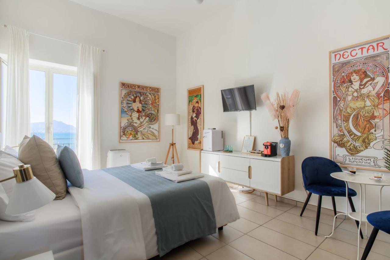 Naro Suites And Rooms Bacoli Eksteriør billede