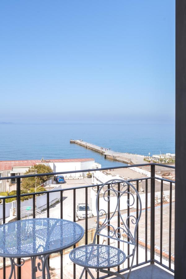 Naro Suites And Rooms Bacoli Eksteriør billede