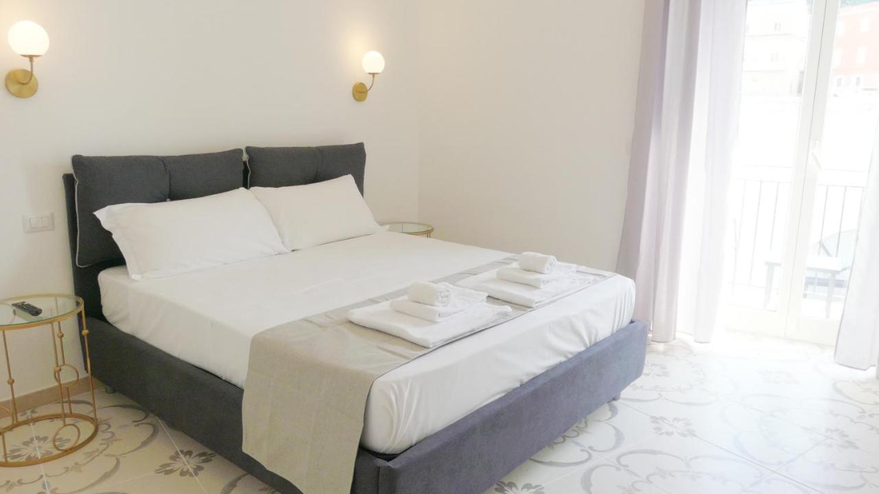 Naro Suites And Rooms Bacoli Eksteriør billede